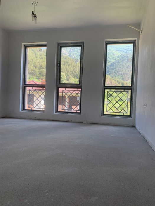 Продава се Тристаен апартамент в Карлово - 119 кв.м за 1503 €/кв.м - Снимка #7