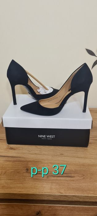 Елегантни дамски обувки