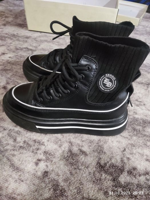 Обувь на девочку