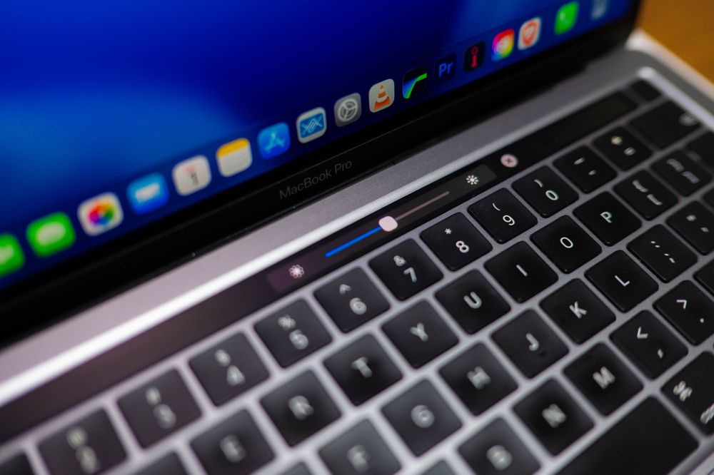 Macbook pro M1 13 “ schimb cu Ipad pro