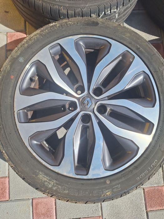 Jante aliaj 18 inch originale Renault

Diametru inch : 17

Distanta in