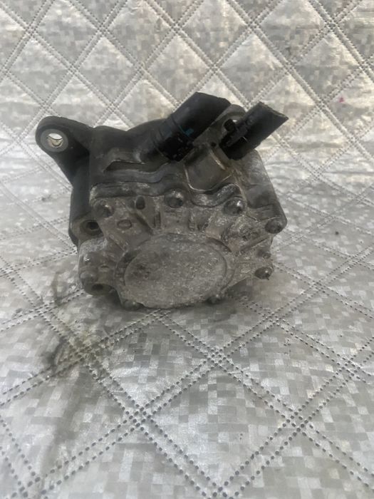 pompa vacum  tandem vw skoda seat audi cod 03G145209 motor 2.0 bkd bkp
