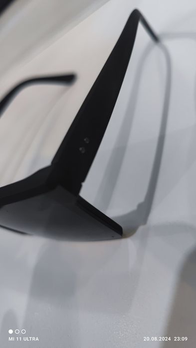 Очки солнцезащитные