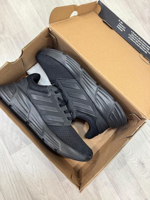 Кроссовки Adidas