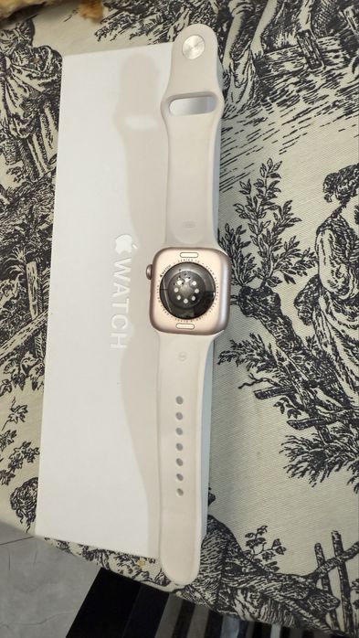 Продам watch 10 42 mm