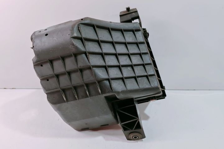 Carcasa filtru aer  8D0129607M Audi A4 B5 (facelift)