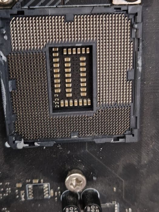 Pachet 2x MSI MPG Z390 Gaming Pro Carbon (1x WiFi) – Defecte (Pini)