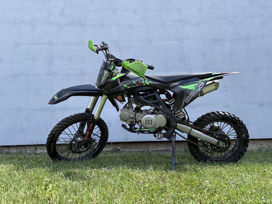Motorcicleta cross 150, 4 timpi