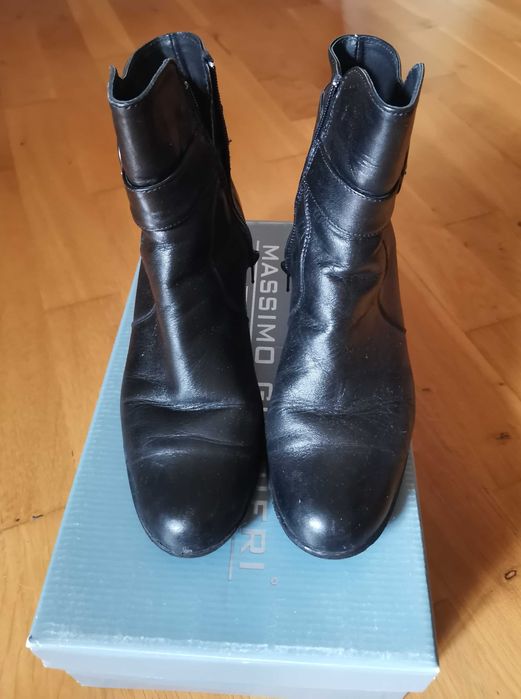 Черни дамски елегантни боти от естествена кожа