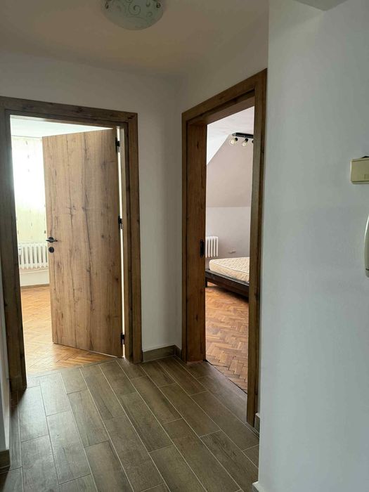 Дава се под наем Тристаен апартамент в София, Център - 92 кв.м за 796.62 € - Снимка #6