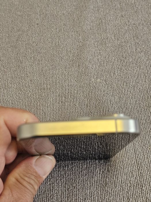 Продам iPhone 15pro память 1T