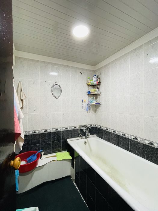 Франция 3 комнатная Кадышева, Лисунова1 , Авиасозлар 1, 61 школа