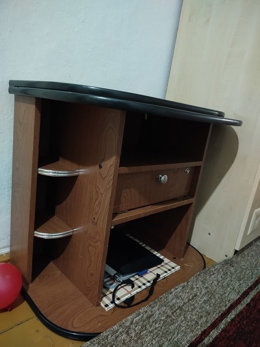 Тумба под телевизор