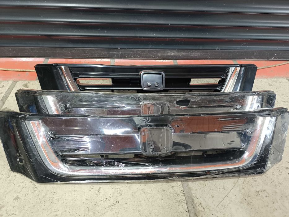 решетка радиатора Honda CR-V RD1