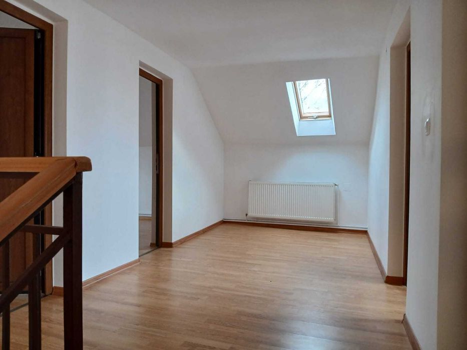 Inchiriez casa de 160 mp in Fagaras