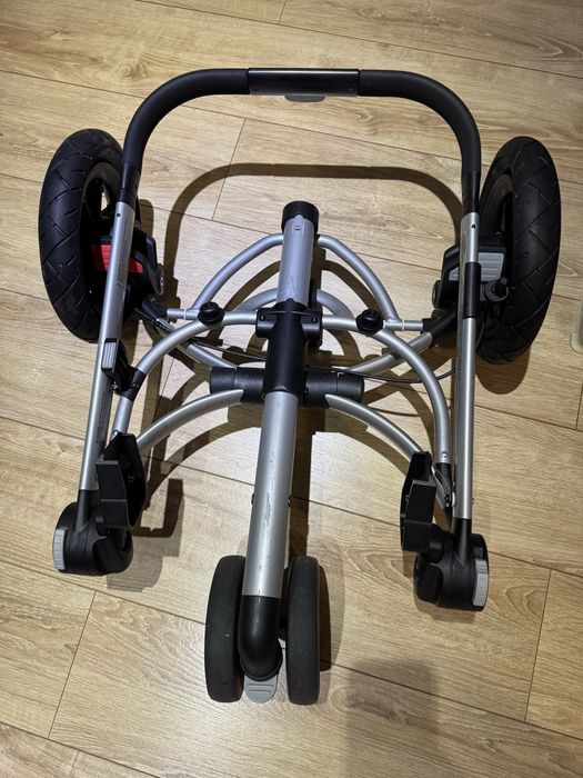 Carucior Quinny Buzz 3 cu Landou si Scoica Auto Maxi Cosi