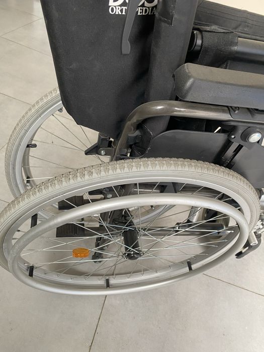 Продам ивалидную каляску