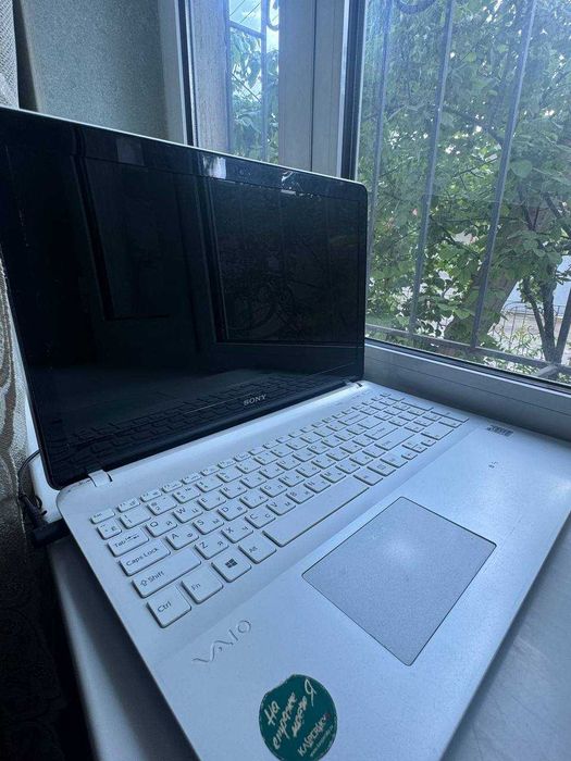 Ноутбук Sony VAIO 15