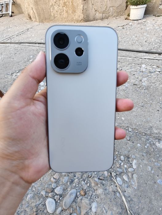 Продам смартфона Vivo V70