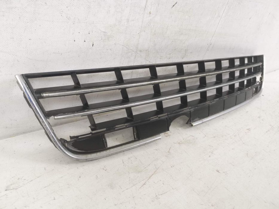 Фолксваген ВВ Туарег / Volkswagen VW Touareg 7P Долна решетка Оригинал