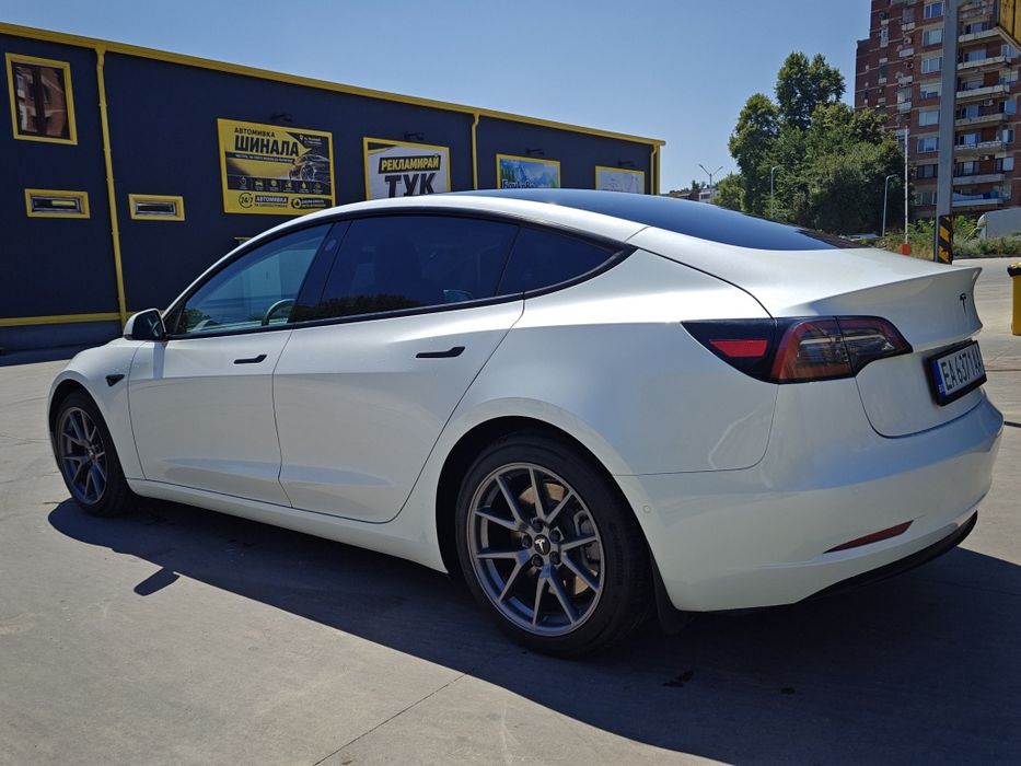 Tesla Model 3 Long Range Dual Motor AWD
