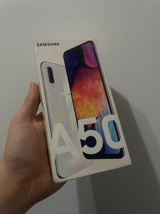 Самсунг А50