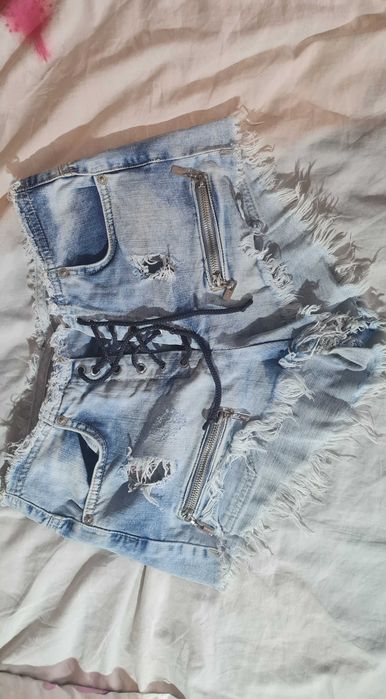 Дамски къси гащи