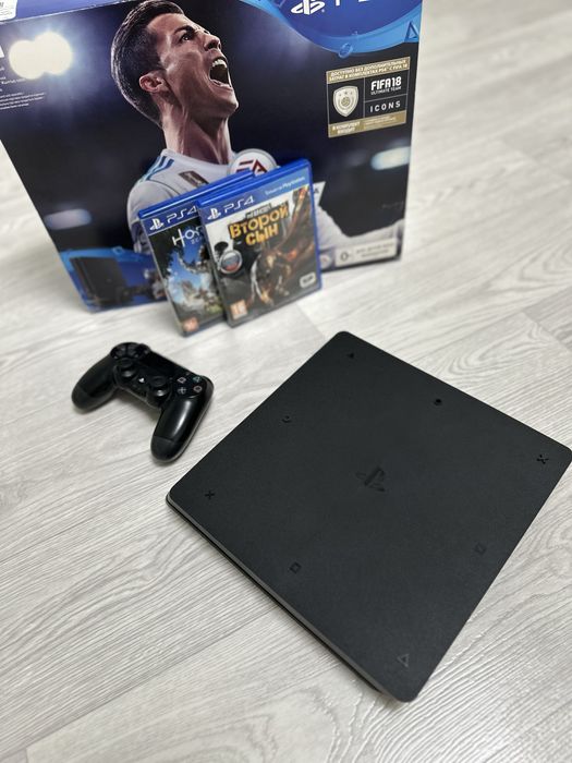 Sony PlayStation 4, 1 TB New.