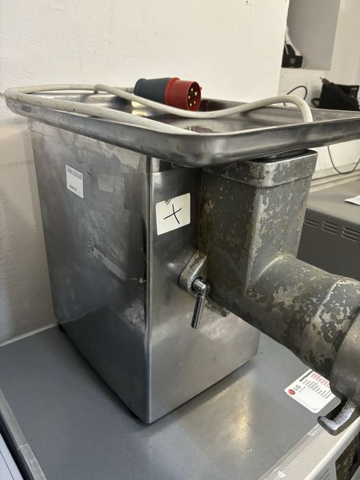 Мясорубка МИМ-600