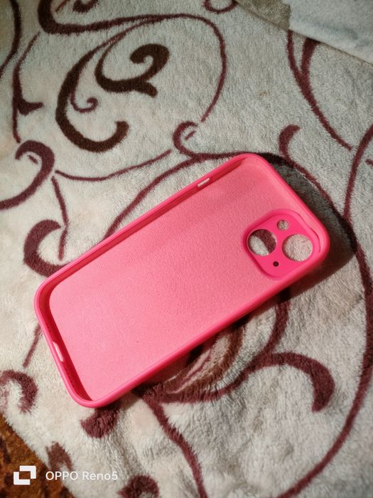 2 чехла на iPhone 15