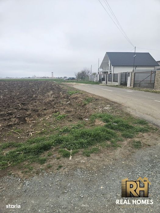 Teren intravilan 457 mp în 2 Mai, ideal investiție sau vilă de vacanță