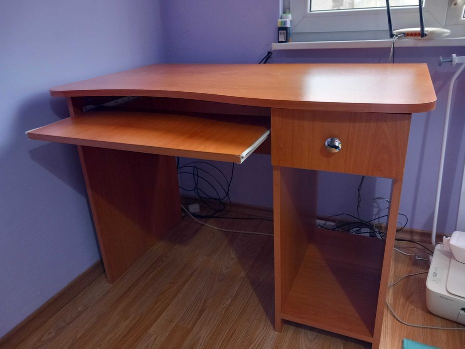 Бюро /компютърно/ученическо/