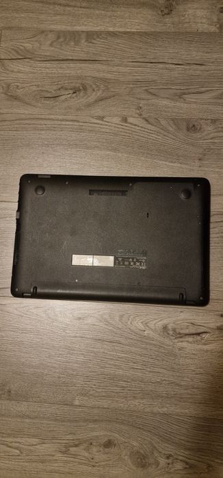 Laptop ASUS X541UV – i5 Gen6, 64-bit, pregătit de utilizare, (curățare și întreținere recentă)