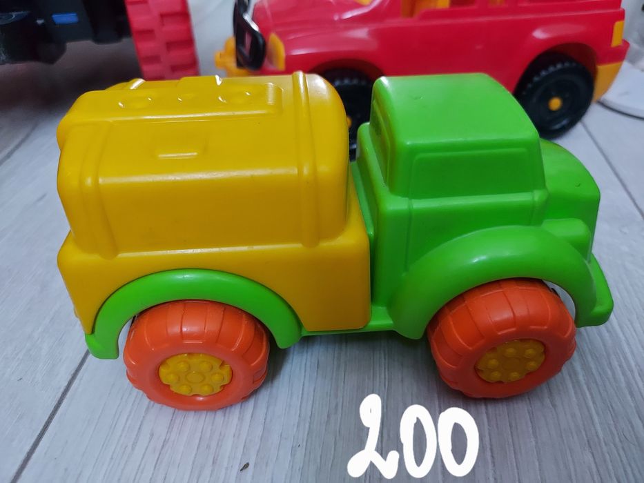 Продам игрушечные машинки