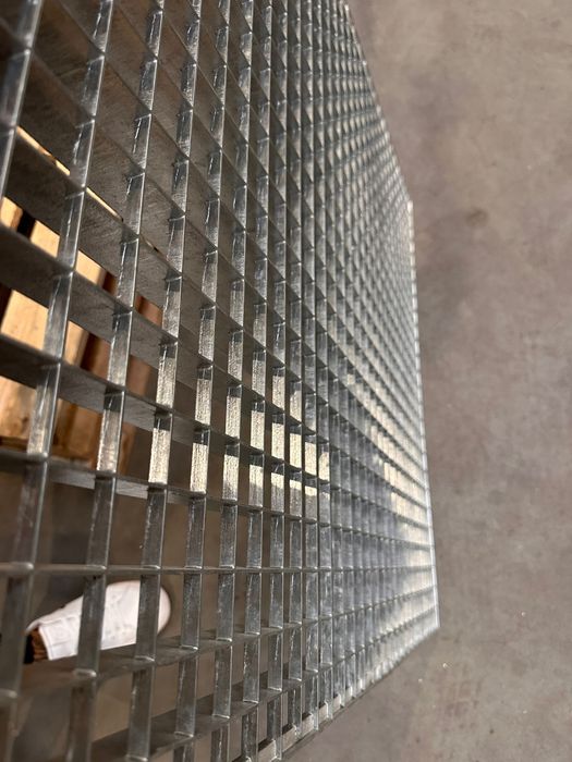 Gratare metalice zincate