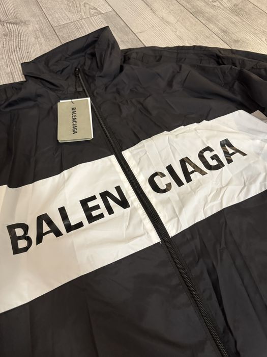 IN STOC | Geaca de fâș Balenciaga Premium