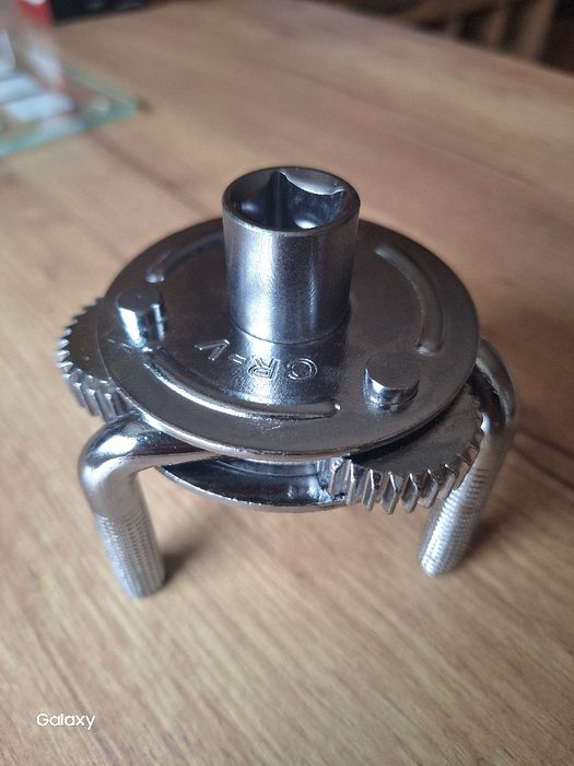 Универсален ключ за всички видове маслени филтри