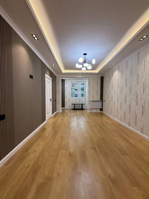 ПРОДАЁТСЯ 2/2/5- Евроремонт новый, Ялангач. Экобазар 74990!