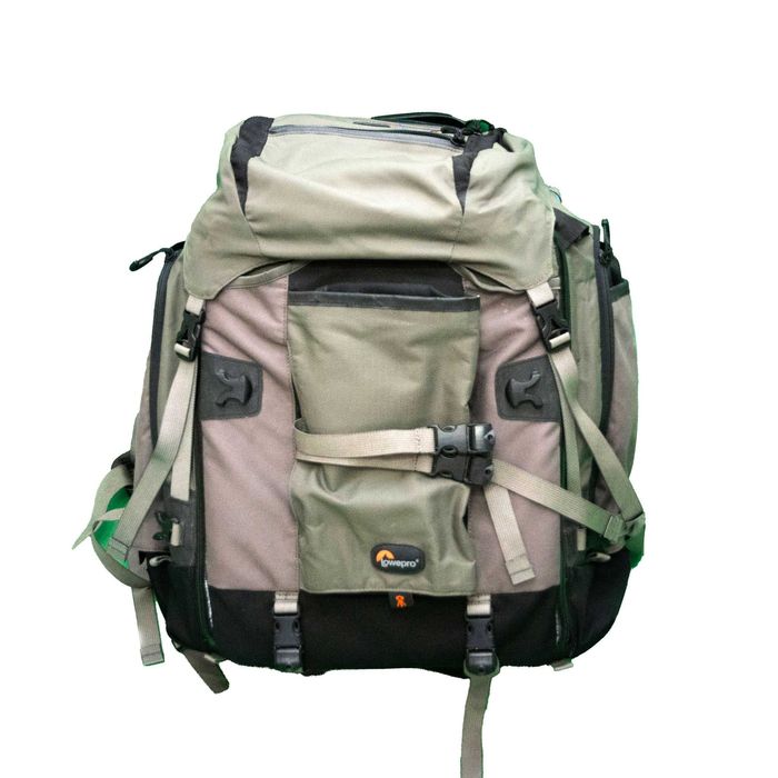 Rucsac foto Lowepro Pro Trekker 300 AW – DSLR, obiective mari, husa AW
