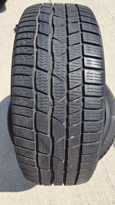 Vând   două Anvelope Continental M+S, 205 50 R17