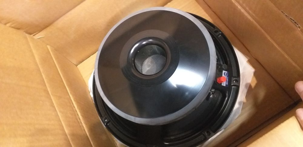 Difuzoare RCF 12inch