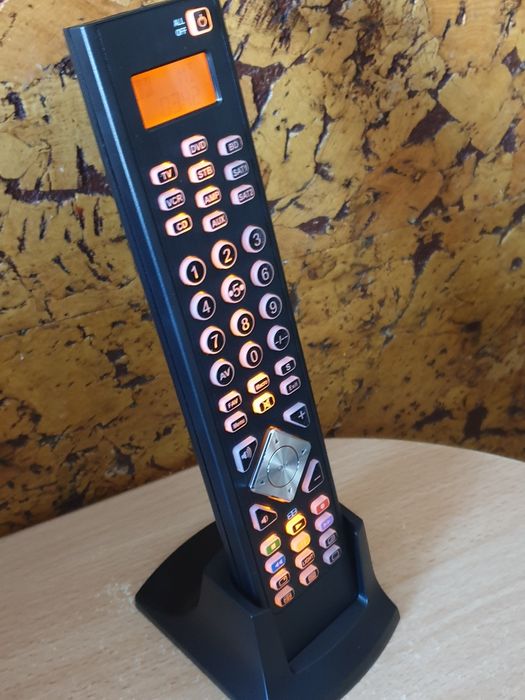 Telecomanda universala