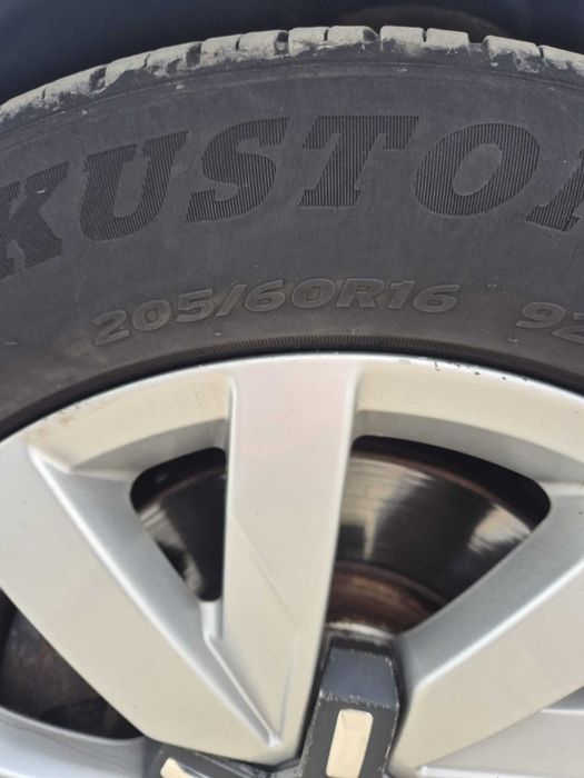 Jante de aliaj cu anvelope DOT 2024 Volkswagen Passat B8 / GOLF 7 R16