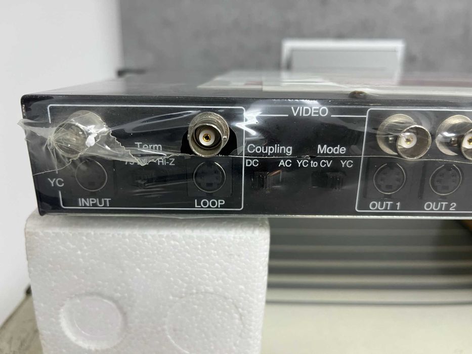 Kramer Electronics SV-5N is a professional video distribution amplifier (DA)