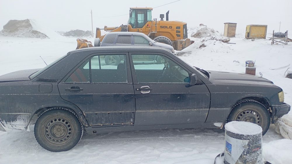 Продаю Мерседес 190