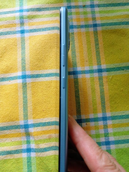 Продавам Motorola g72 256GB
