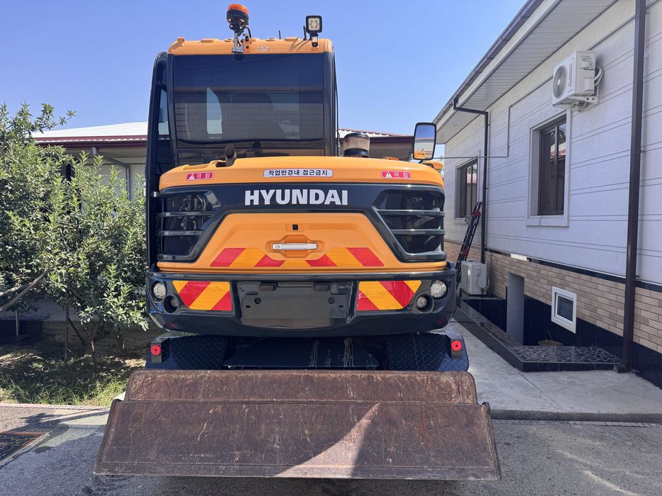 Exkavator HYUNDAI HW65A 2024-yil ishlagan soati 1372