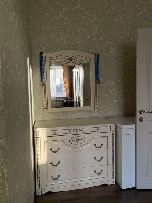 Продам камод и тумбы