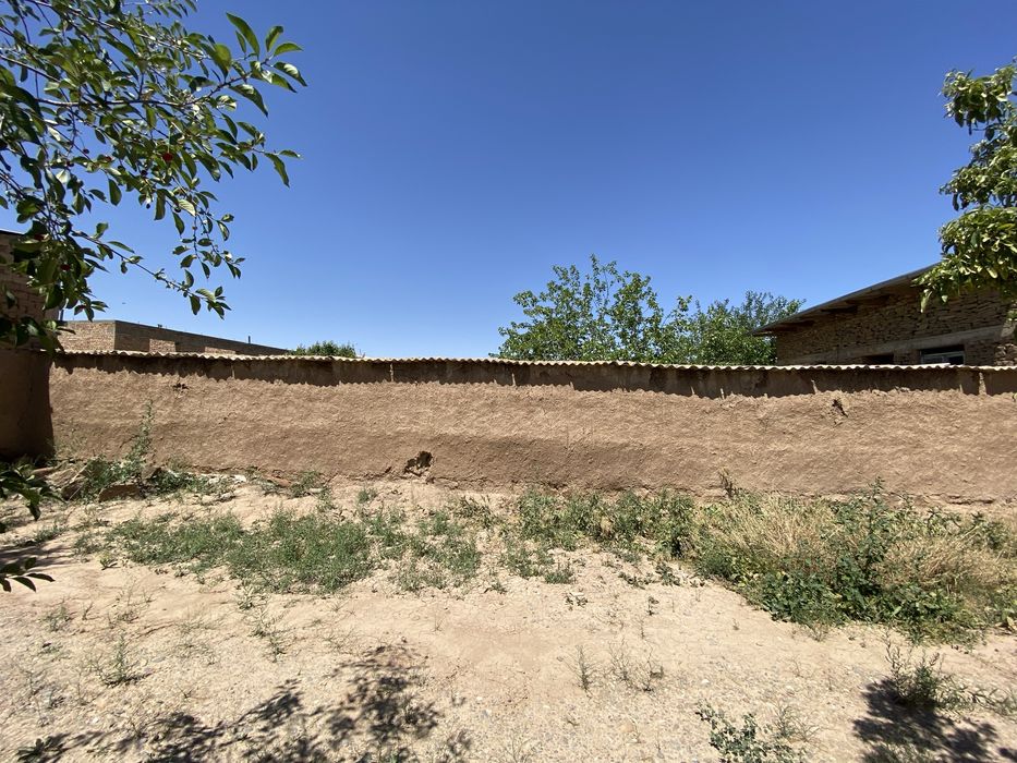 Uy sotiladi g’uzor