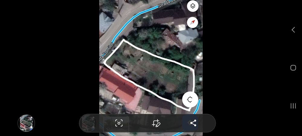 De inchiriat tern cu  deschideri la doua străzi s